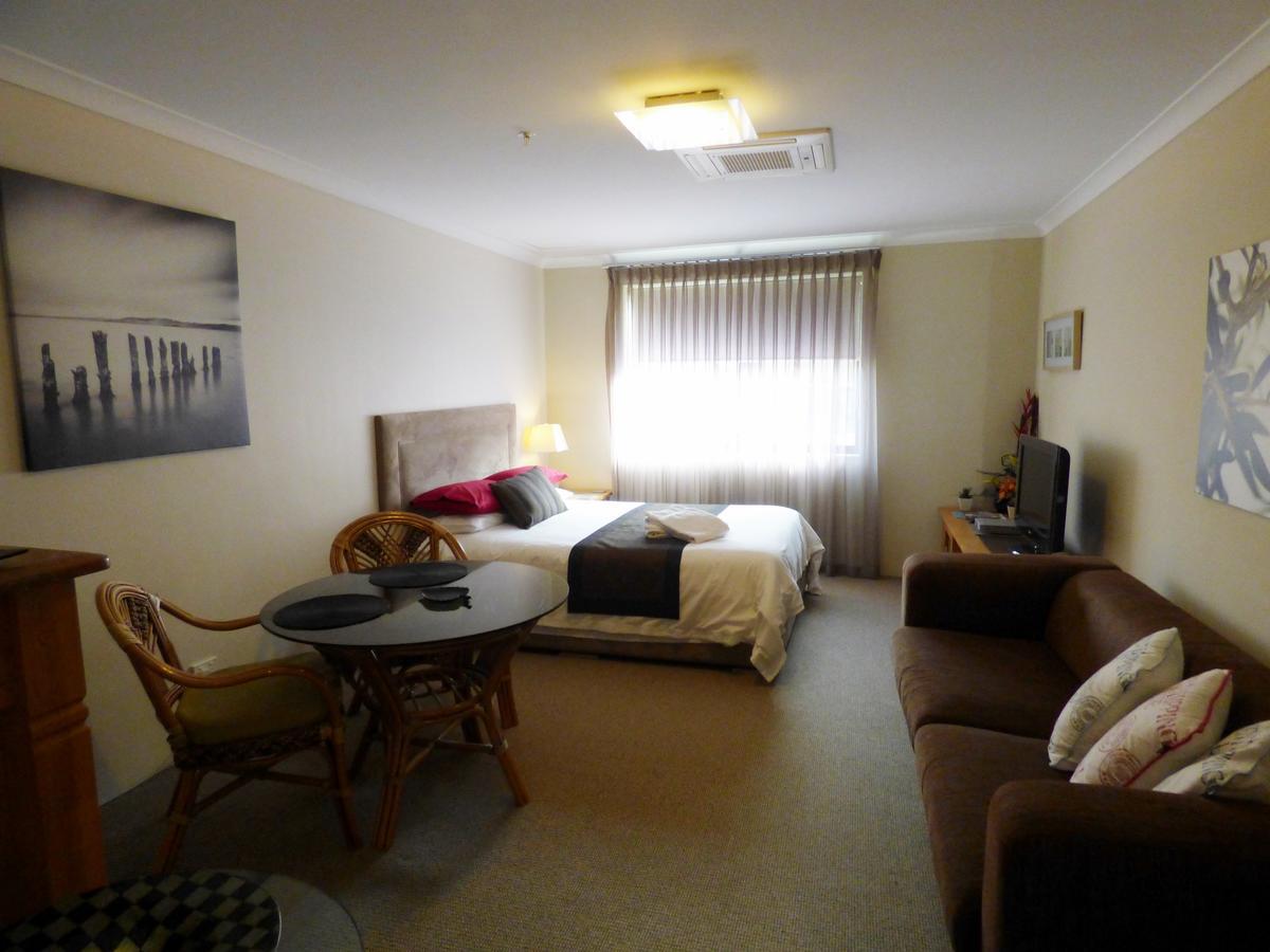 Breakwater Short Stay Mandurah Exterior photo