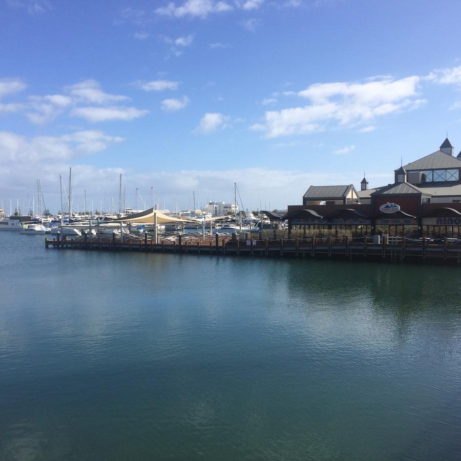 Breakwater Short Stay Mandurah Exterior photo