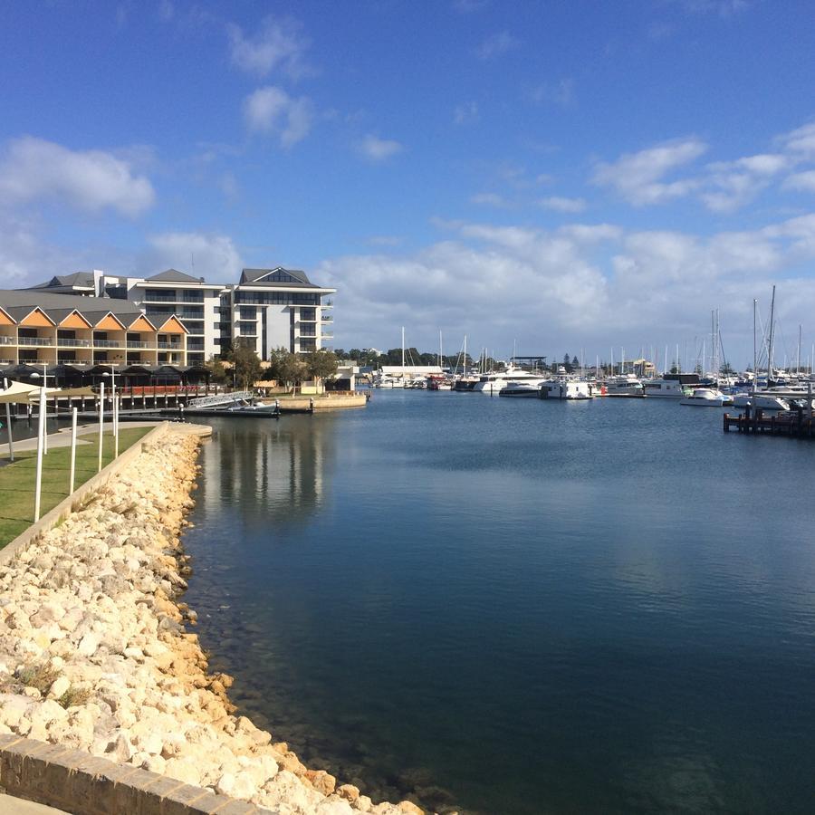 Breakwater Short Stay Mandurah Exterior photo